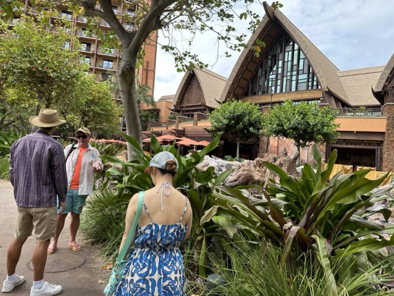 aulani character greeting