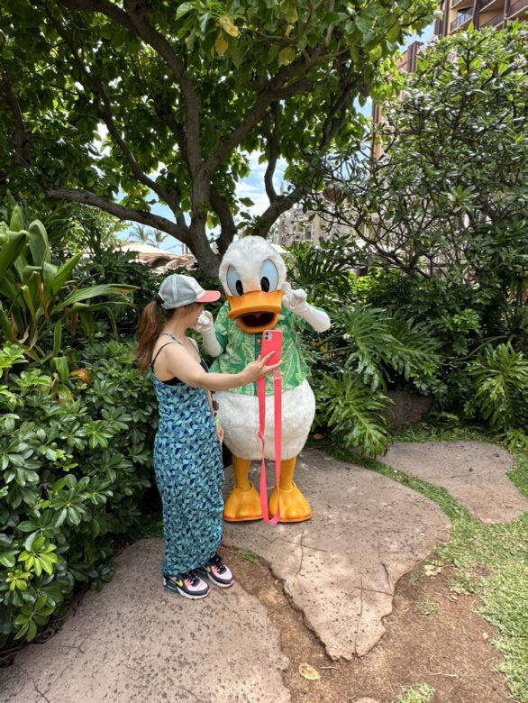 aulani donald duck