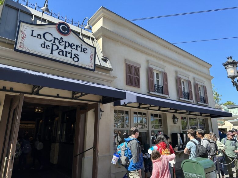 フランス館のクレープ屋さん