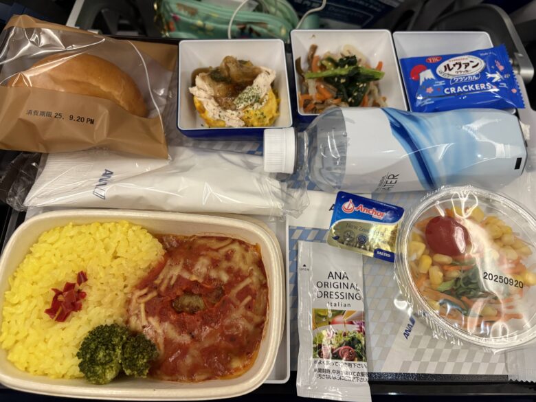 通常の機内食